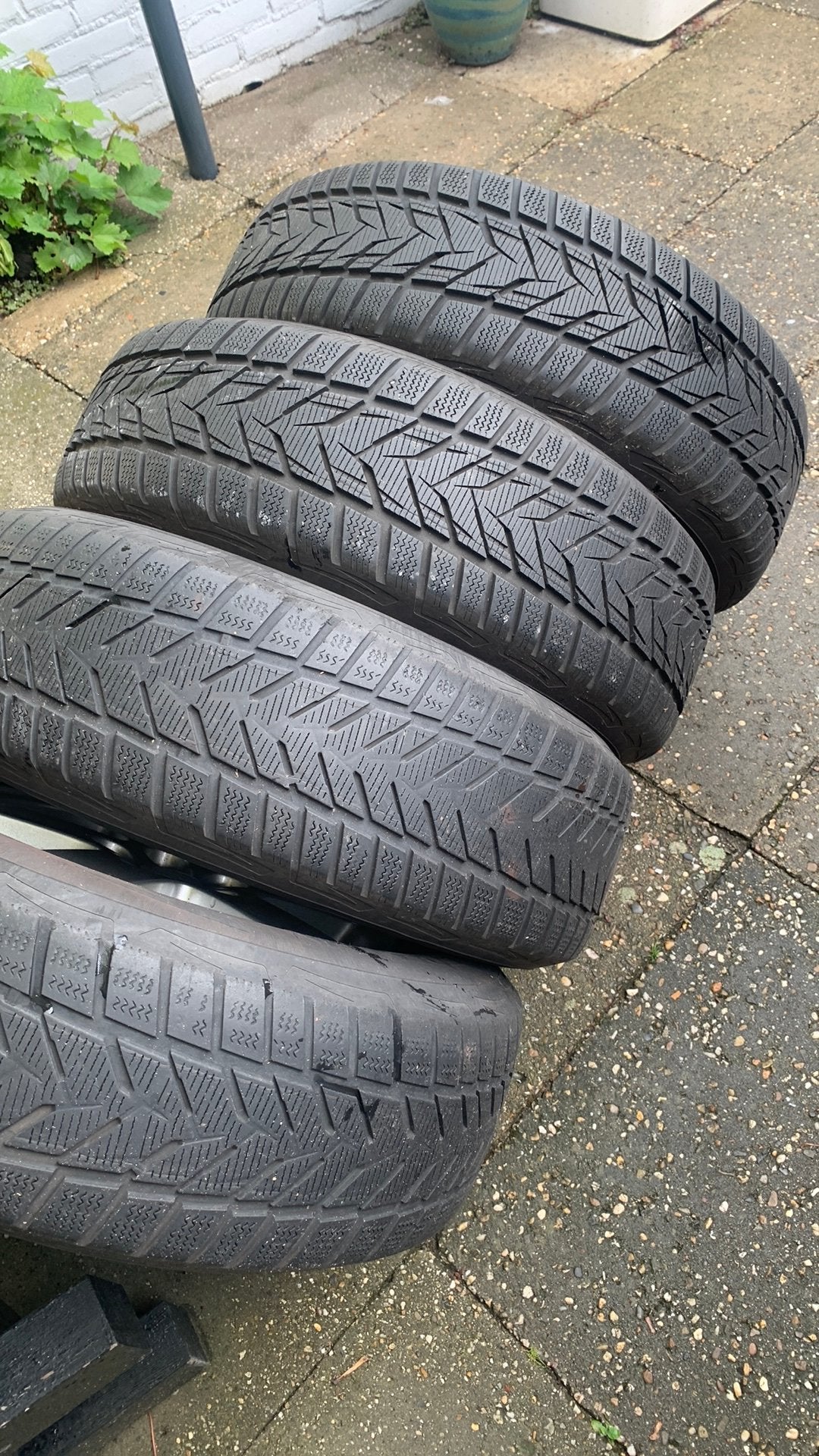 Lmv mits outlander met banden 99  euro, Ophalen, Gebruikt
