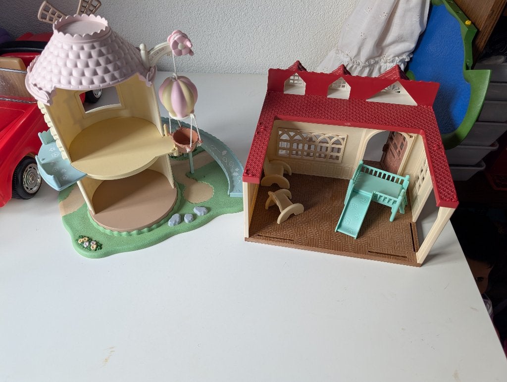 Sylvanians molen en frambozen huisje, Ophalen, Gebruikt, Poppenhuis