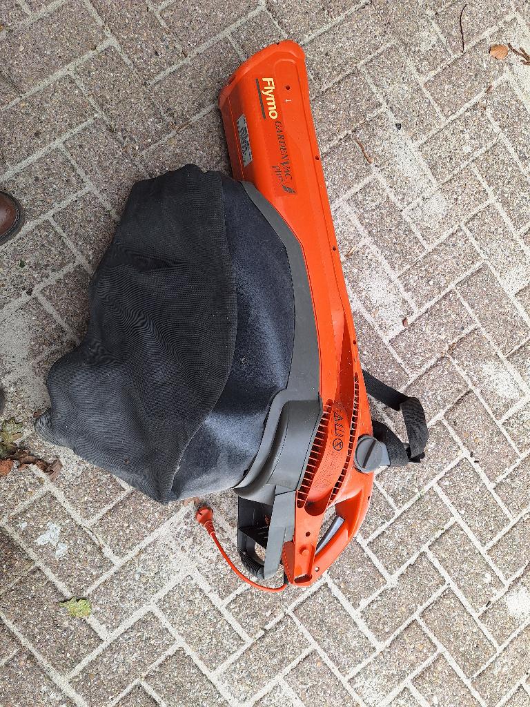 Bladblazer en zuiger, Ophalen, Met opvangzak, Handgedragen, Elektrisch