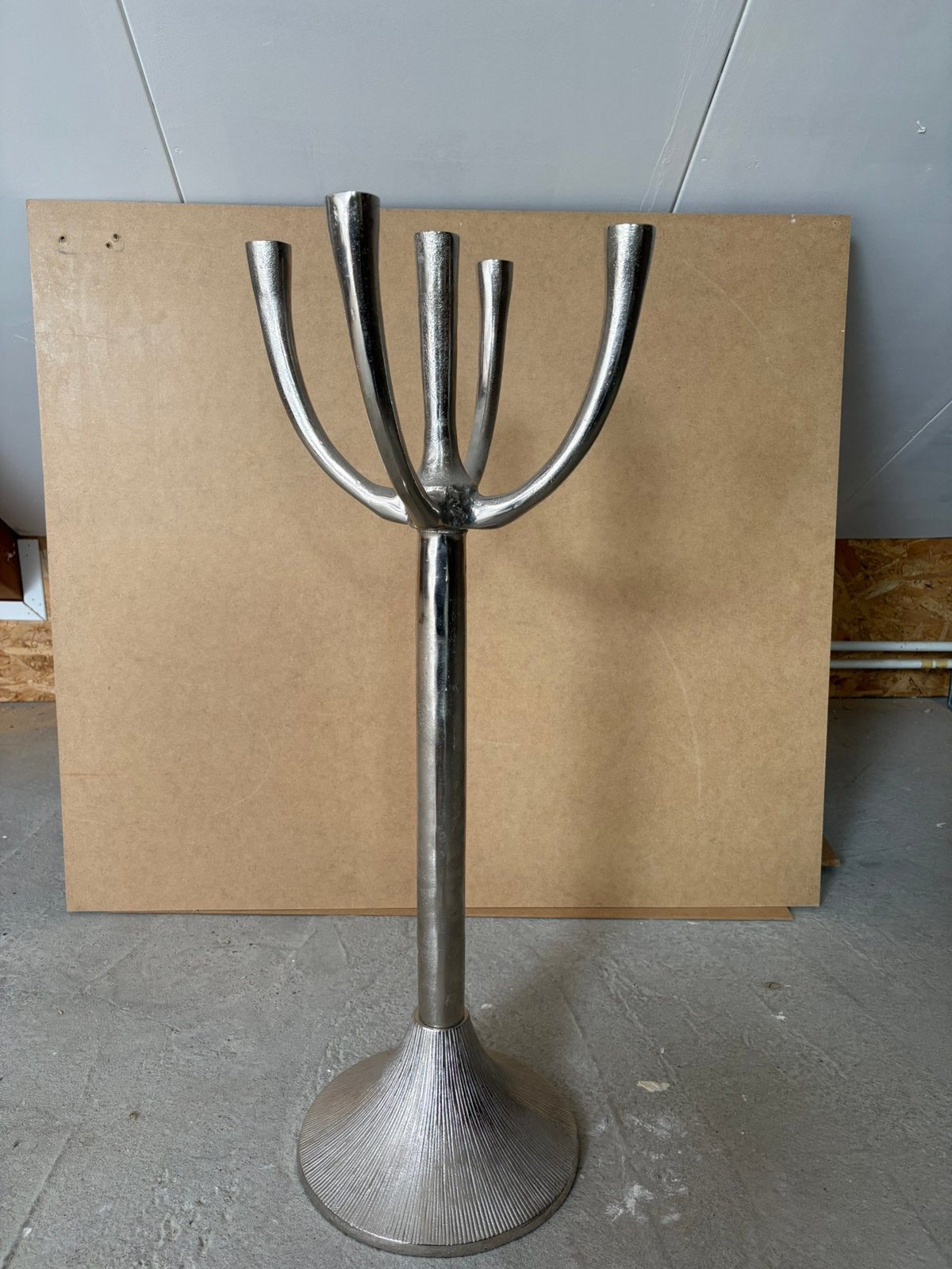 Grote 5-koppige vloerkandelaar - 80cm hoog, Ophalen of Verzenden, Zo goed als nieuw, Metaal, Grijs