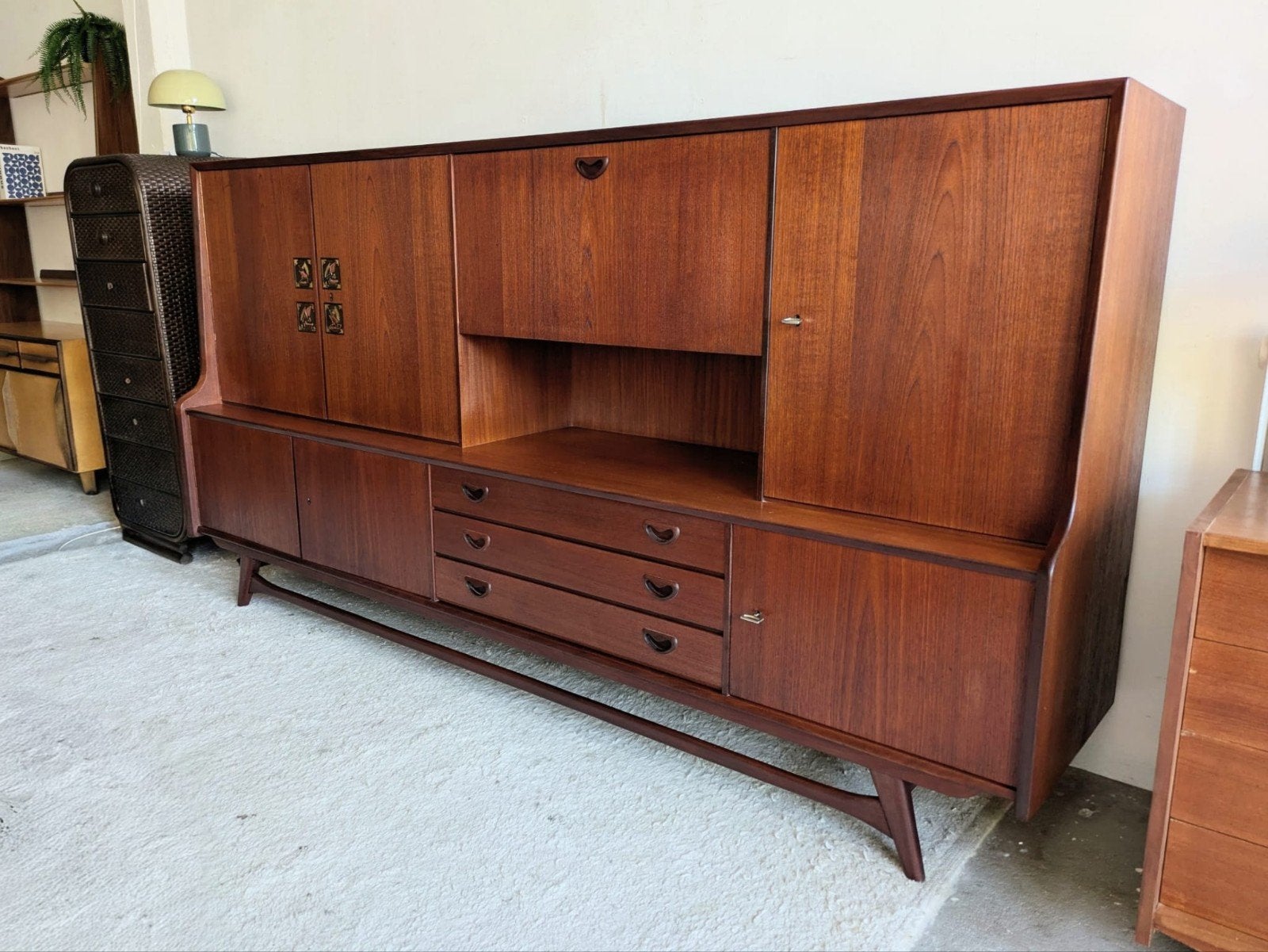 Vintage grote teakhouten wandkast, Louis van Teeffelen, Wébe, Ophalen, ., Zo goed als nieuw, .