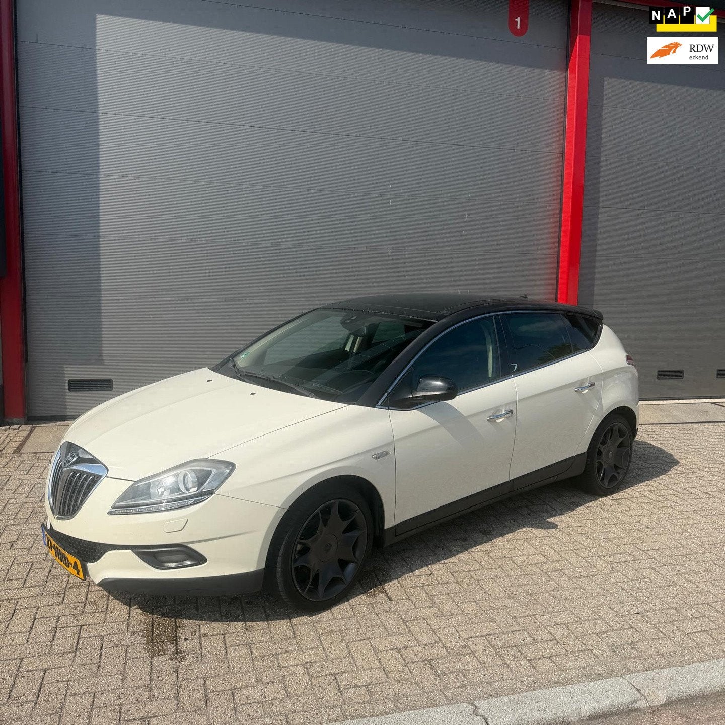 Lancia Delta 2.0 diesel Platino, Auto's, Lancia, Voorwielaandrijving, 4 cilinders, Wit, Origineel Nederlands