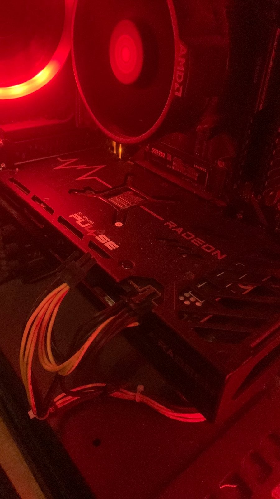 Rx 9060 xt 8gb, Ophalen of Verzenden, Zo goed als nieuw, GDDR6, PCI-Express 4