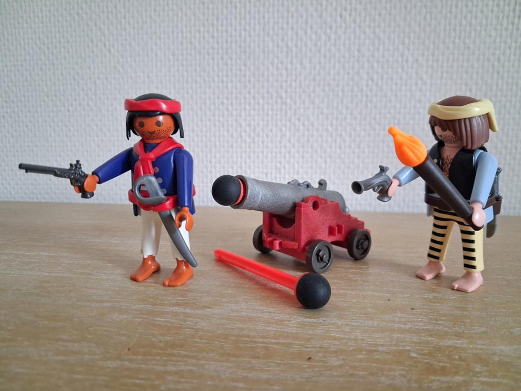 Playmobil bewapende piraten met kanon, Ophalen of Verzenden, Zo goed als nieuw, Complete set