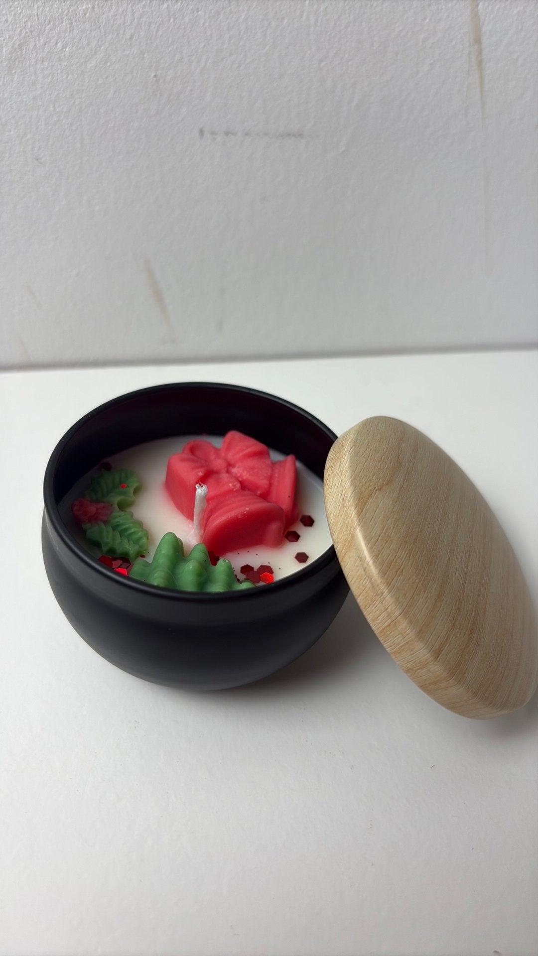 Kleine kerst kaars in zwart potje, Ophalen of Verzenden, Zwart, Kaars