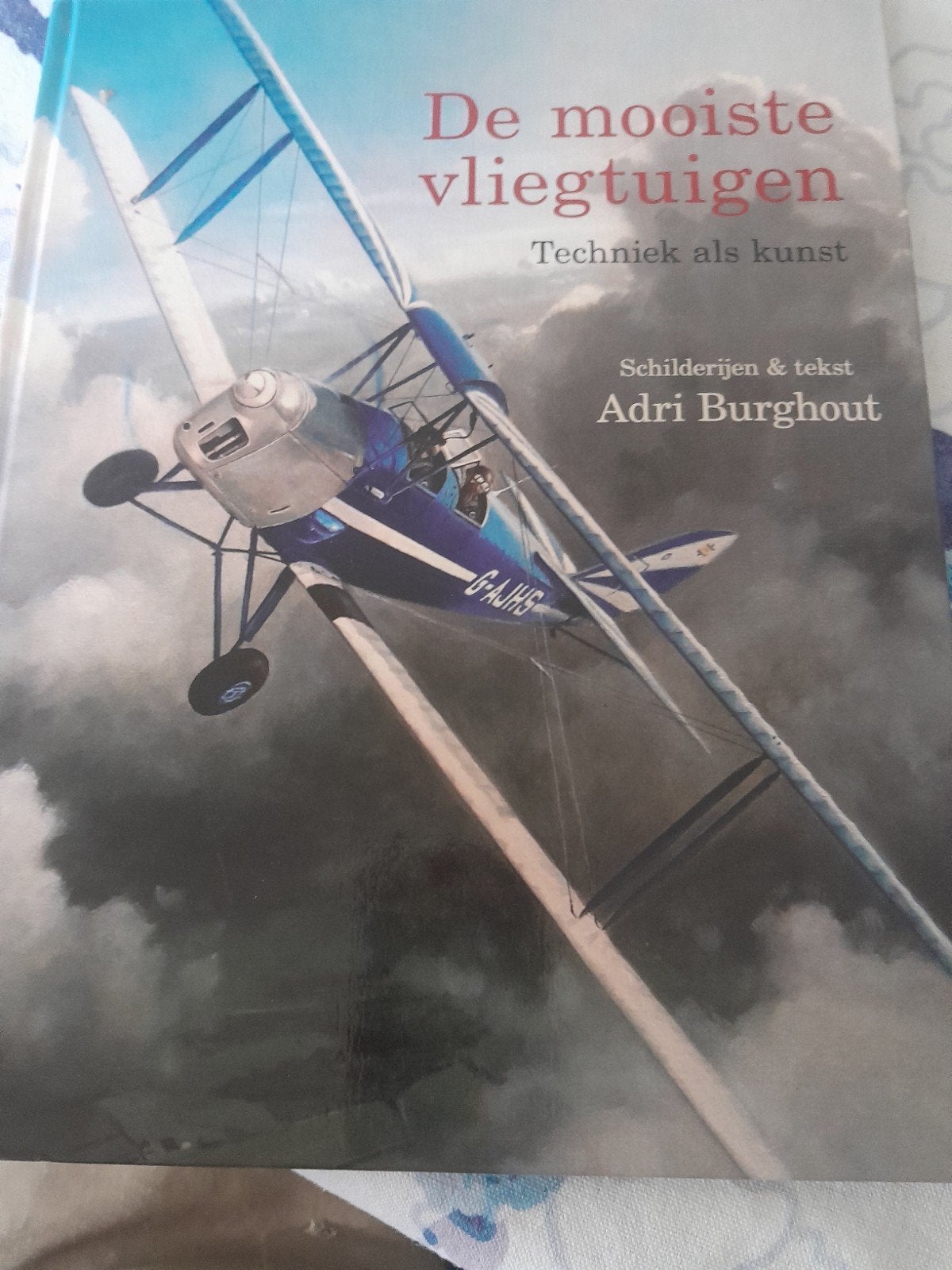 Adri Burghout - De mooiste vliegtuigen, Fictie algemeen, Adri Burghout, Ophalen of Verzenden, Zo goed als nieuw
