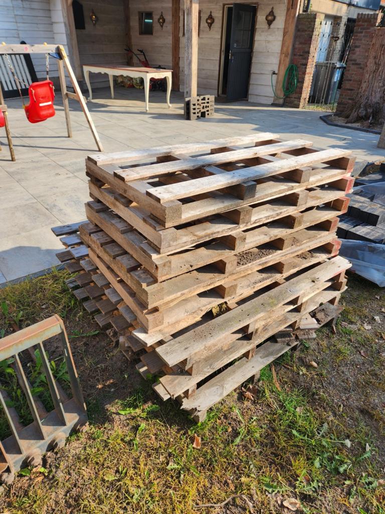 Pallets, Doe-het-zelf en Verbouw, Ophalen of Verzenden, Zo goed als nieuw, Pallet, Minder dan 200 cm