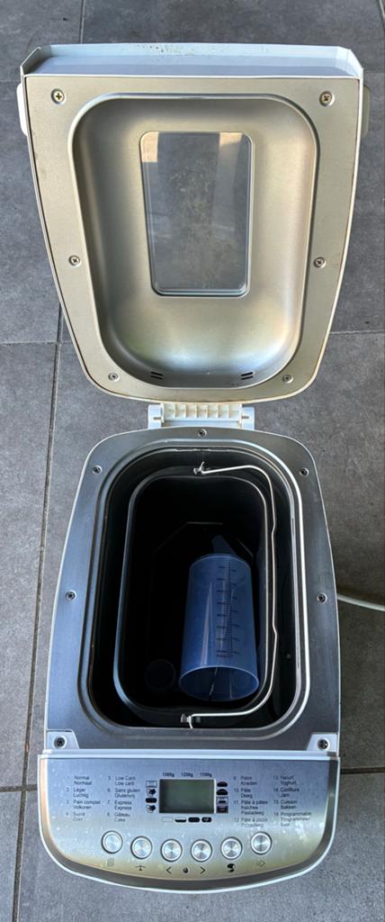 SilverCrest Broodbakmachine met kijkvenster, Witgoed en Apparatuur, Broodbakmachines, Gebruikt, Met timer, 800 tot 1200 gram deeg