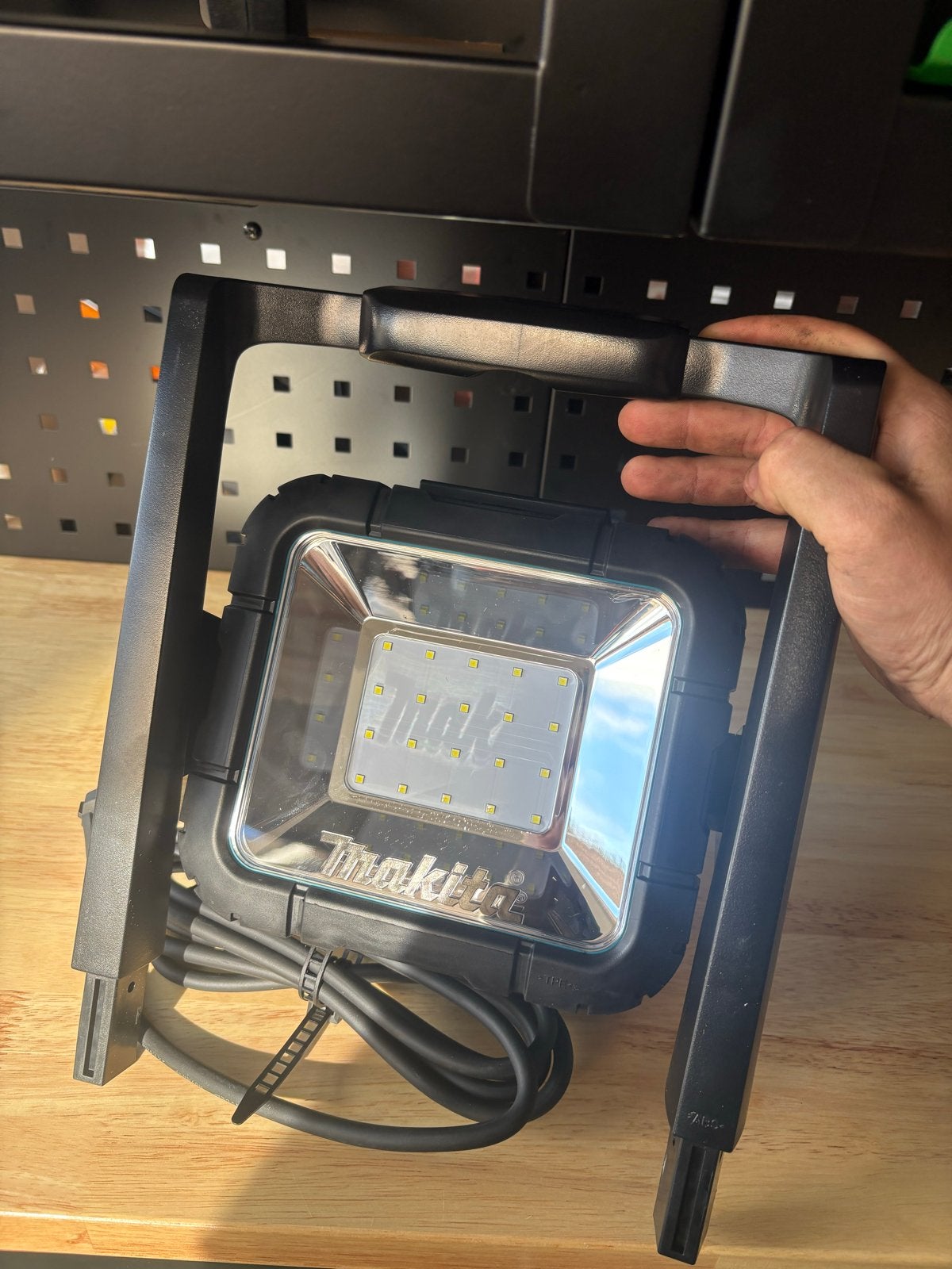 Makita LED Bouwlamp DML805 - Nieuw in doos, Ophalen, Nieuw, 50 tot 200 watt, Lamp met armatuur