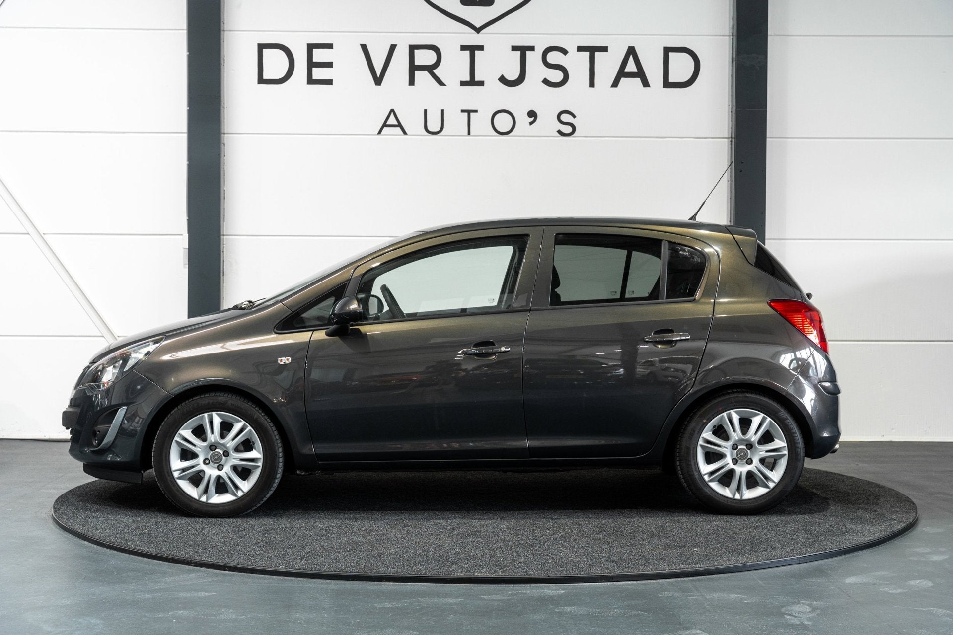 Opel Corsa 1.2-16V BlitZ, Voorwielaandrijving, Euro 5, Gebruikt, 4 cilinders