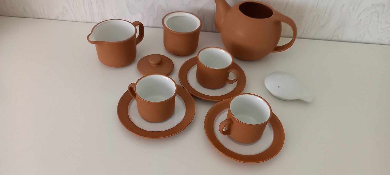 Vintage theeservies Inspiration terracotta met wit, Huis en Inrichting, Keuken | Servies, Ophalen of Verzenden, Porselein, Overige stijlen