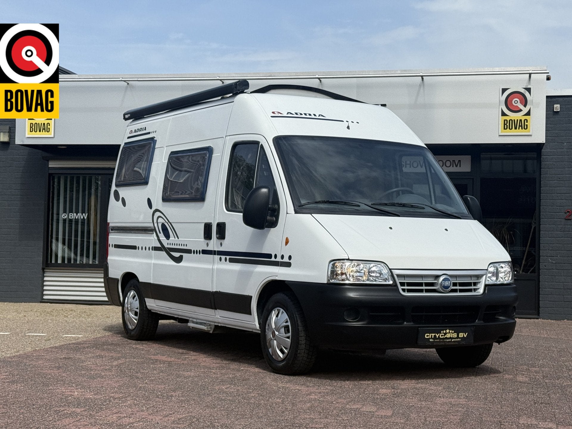 Adria adriatik 244 zeer compacte buscamper dwarsbed luifel 2, Caravans en Kamperen, Buscamper of Camperbus, Ringverwarming, Tot en met 2