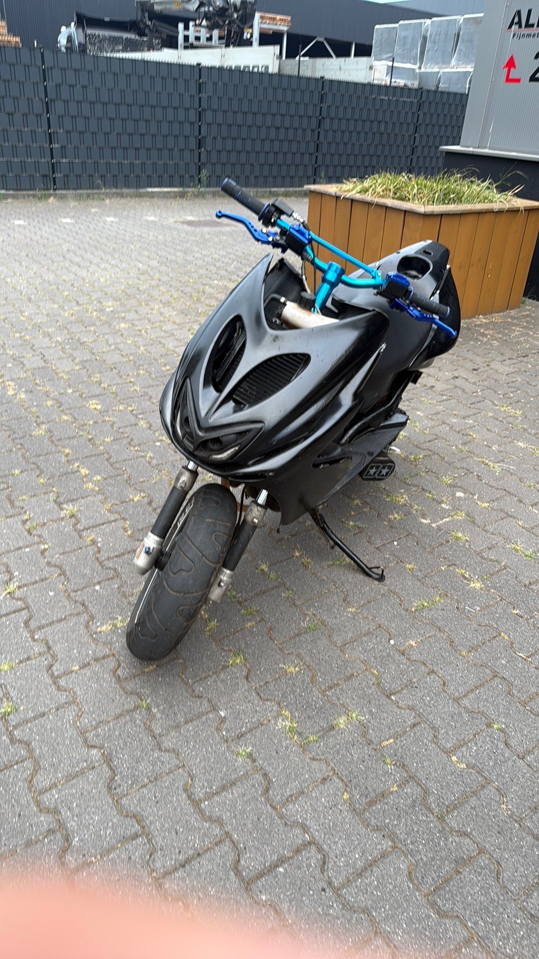 Yamaha aerox tekoop met werk (DEZE WEEK €600!!), Ophalen, Zo goed als nieuw, Benzine, Aerox