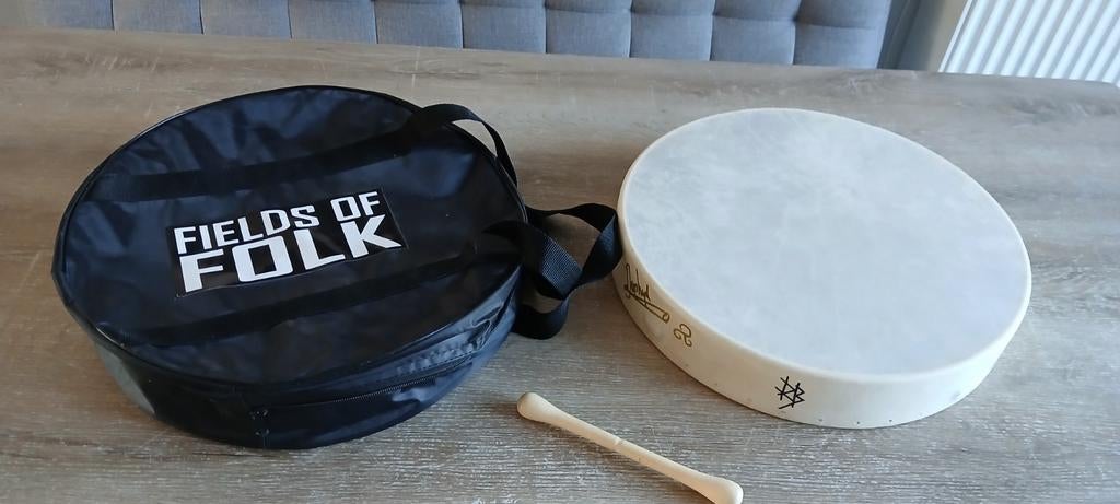 Fields of folk bodhran sjamanen drum gesigneerd omnia band, Ophalen of Verzenden, Zo goed als nieuw, Trommel