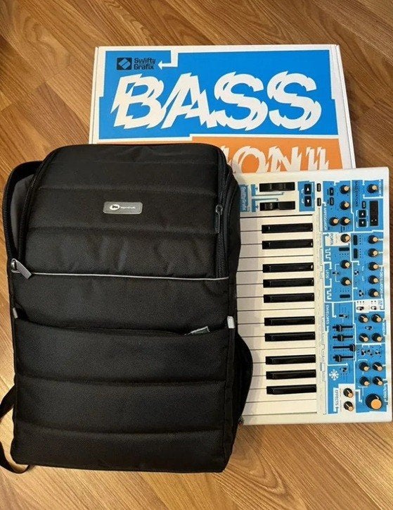 Novation bass station 2 Swifty Edition, Muziek en Instrumenten, Synthesizers, Ophalen of Verzenden, Zo goed als nieuw, Overige aantallen