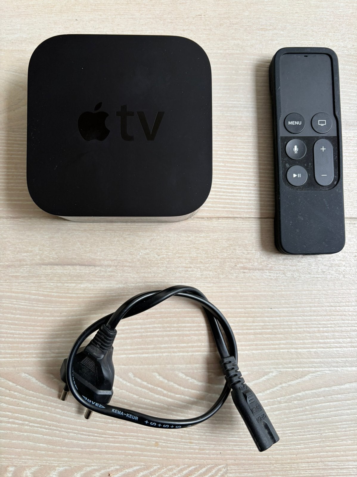 Apple TV A1625 - incl afstandsbediening, Ophalen of Verzenden, Zo goed als nieuw