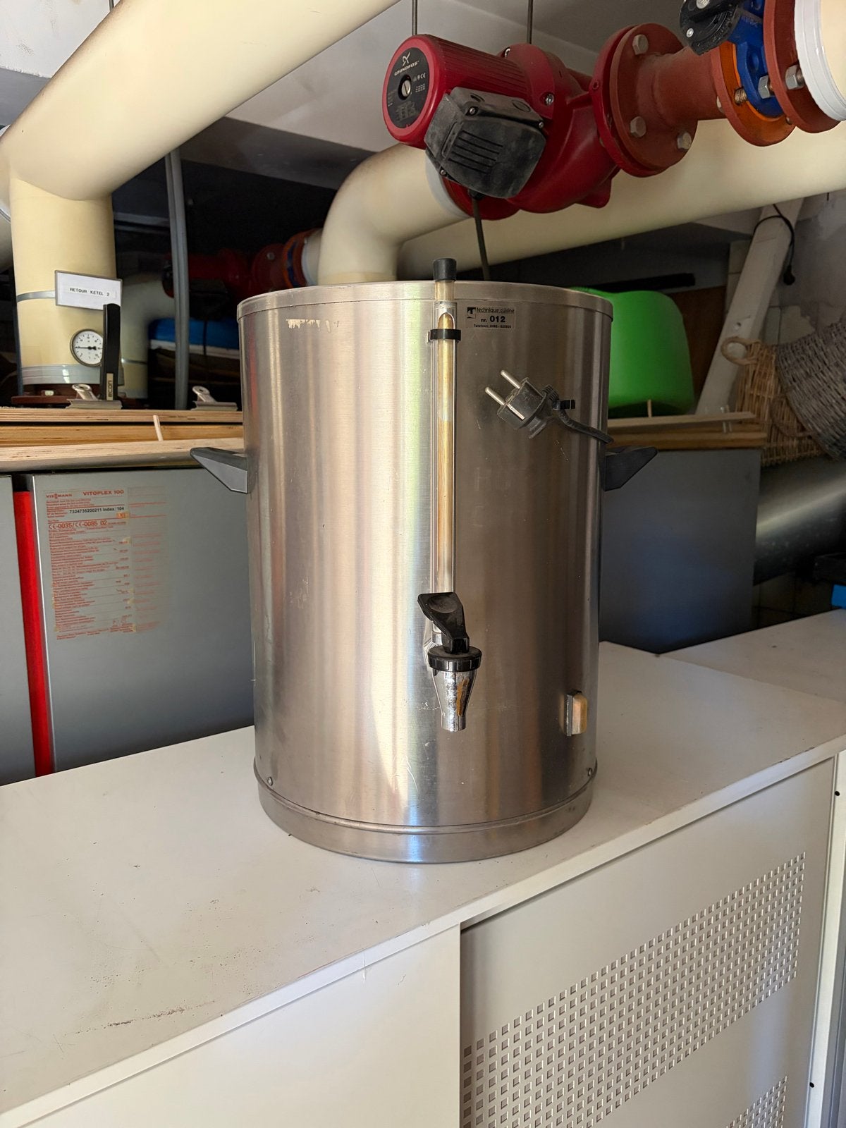 Elektrische Warmwaterketel / Percolator RVS, 2 liter of meer, Ophalen, Gebruikt, Rvs