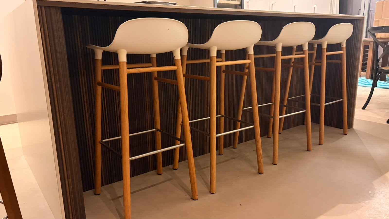 Barkrukken Set van 4 - Design Normann Copenhagen, Huis en Inrichting, Ophalen, Met voetsteun, 60 tot 90 cm, Zo goed als nieuw