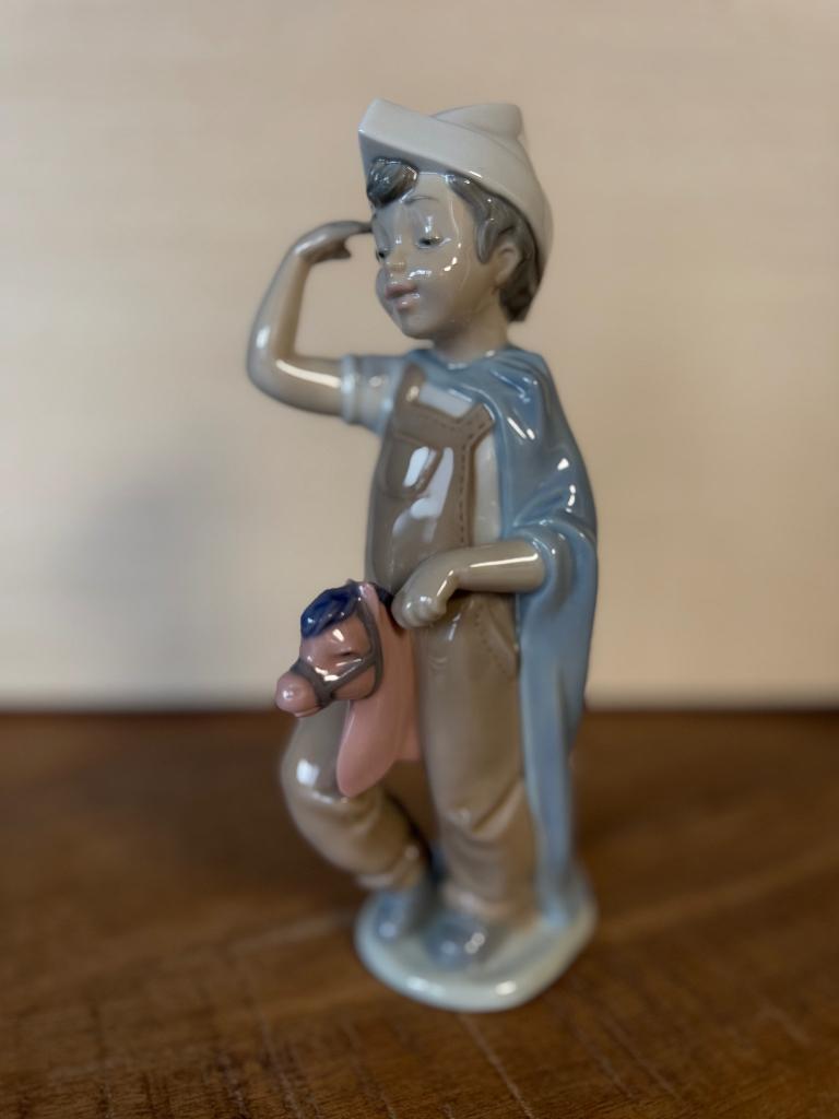Lladro NAO Jongen op paard, Verzamelen, Beelden en Beeldjes, Ophalen of Verzenden, Zo goed als nieuw, Dier