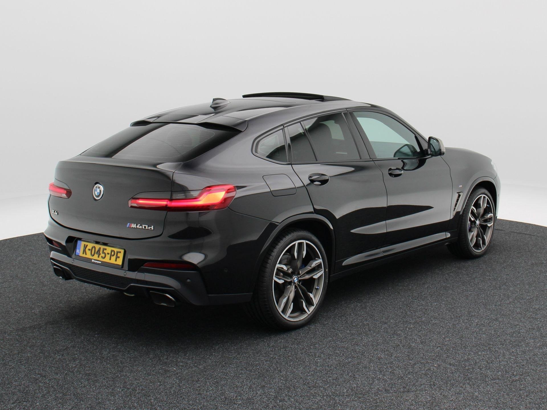 BMW X4 M40d 326 Pk Automaat High Executive | Stoelverwarming, Auto's, BMW, Automaat, Gebruikt, 2993 cc, 2000 kg