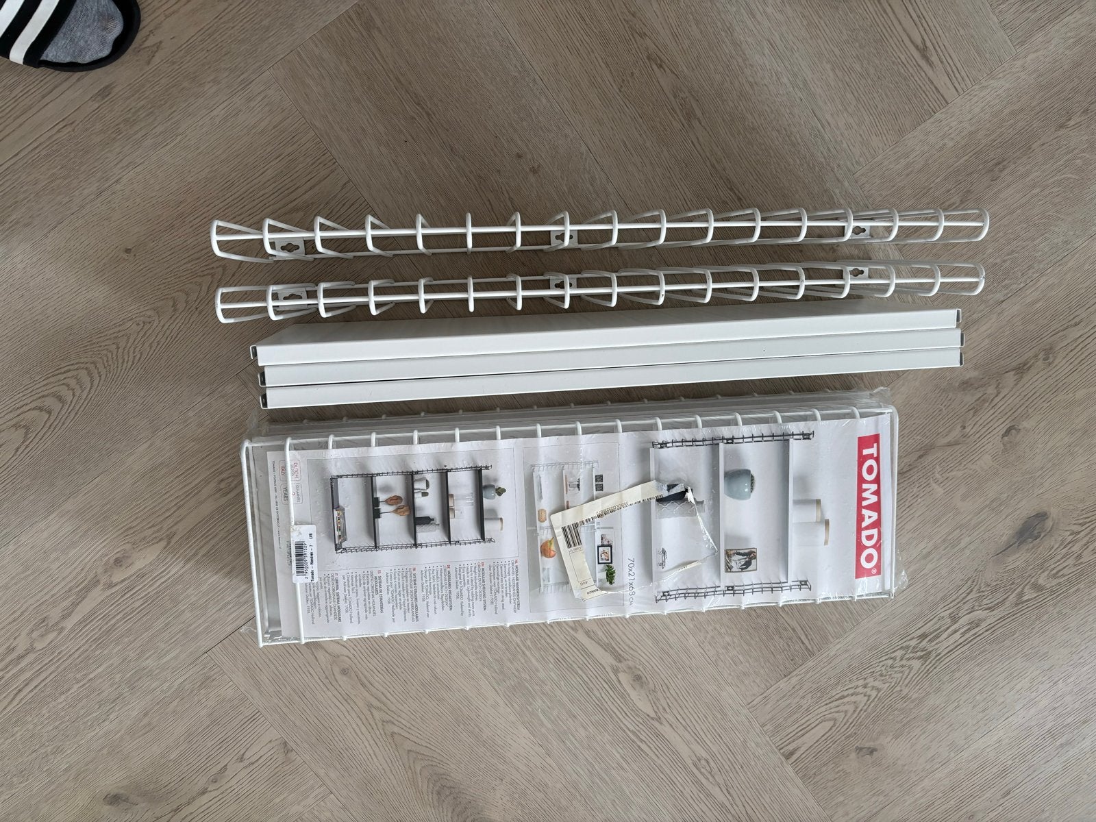 2 x Tomado wandrek 70x21x68 cm - 1 Nieuw in verpakking, Ophalen, Nieuw
