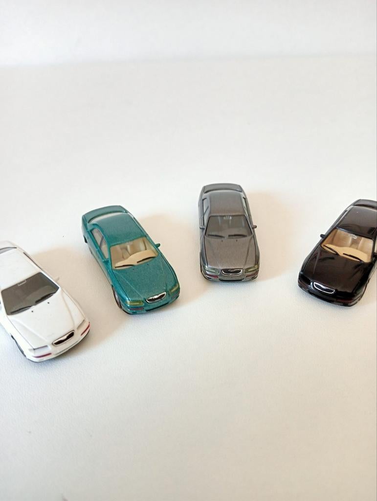 Mazda Xedos 9 de modelauto's  diverse kleuren 1:87 zeldzaam., Ophalen of Verzenden, Nieuw, Auto, Herpa