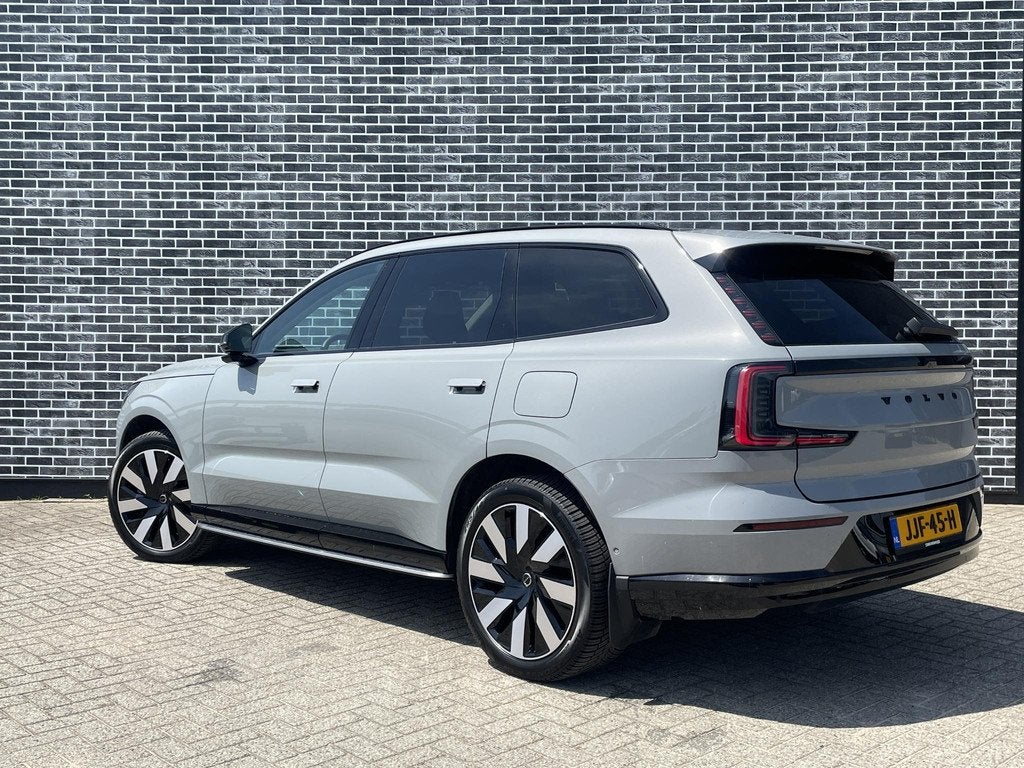 Volvo EX90 Twin Motor Plus 7p. 111 kWh | Pilot Assist pack|, Auto's, Volvo, Gebruikt, Lichtsensor, 585 km, 7 stoelen