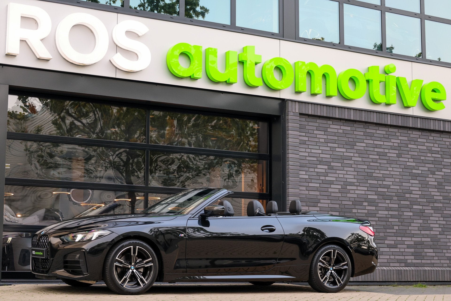 BMW 4 Serie Cabrio 420i | BTW | M-SPORT | MEMORY | ACC | 360, 1998 cc, Gebruikt, Cabriolet, 4 stoelen