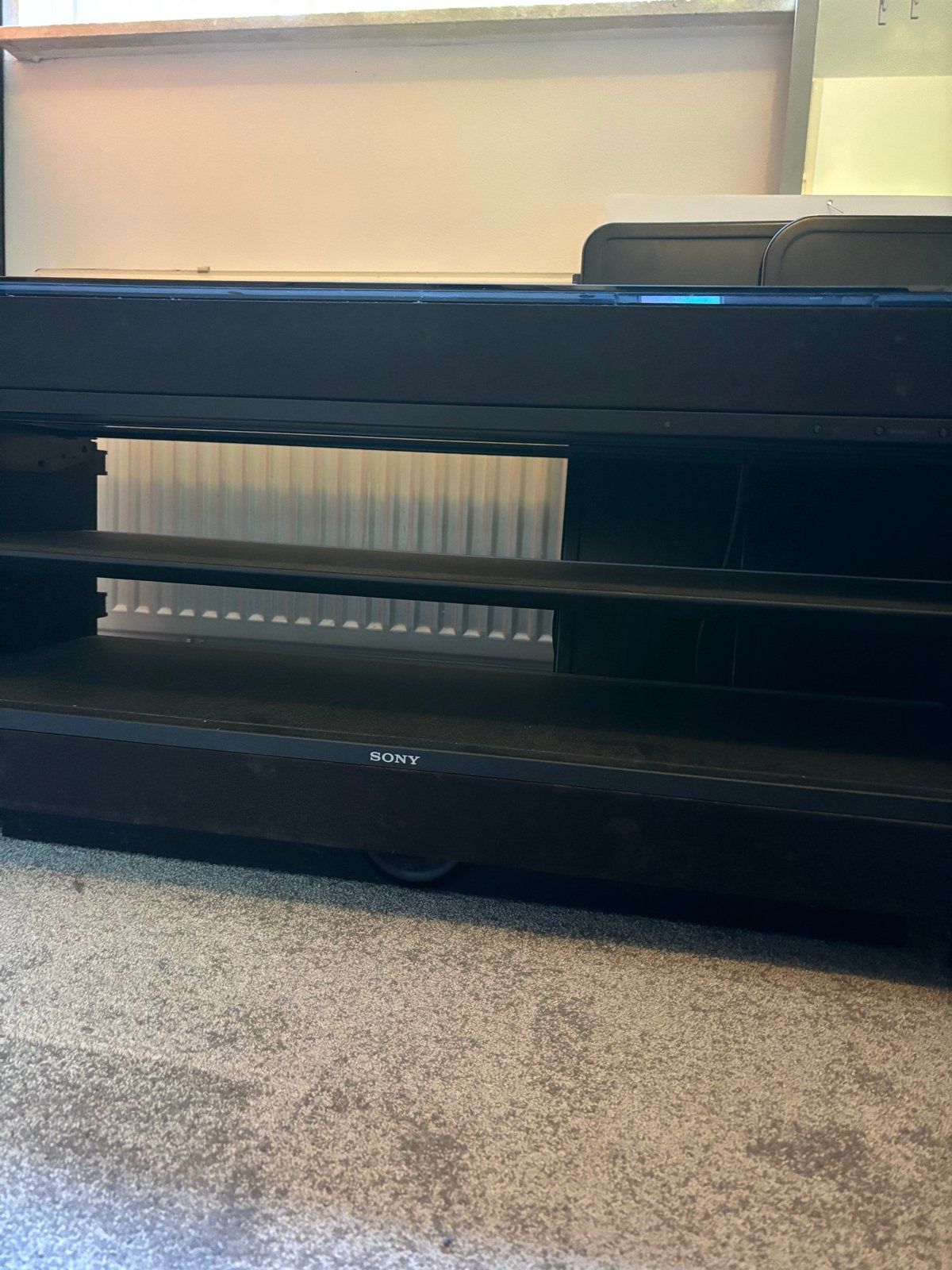 Foto 4 van Sony stereo/tv meubel met ingebouwde boxen en glasplaat