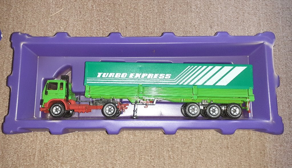 Vrachtwagen met oplegger - Siku, Ophalen of Verzenden, Zo goed als nieuw, Bus of Vrachtwagen, SIKU