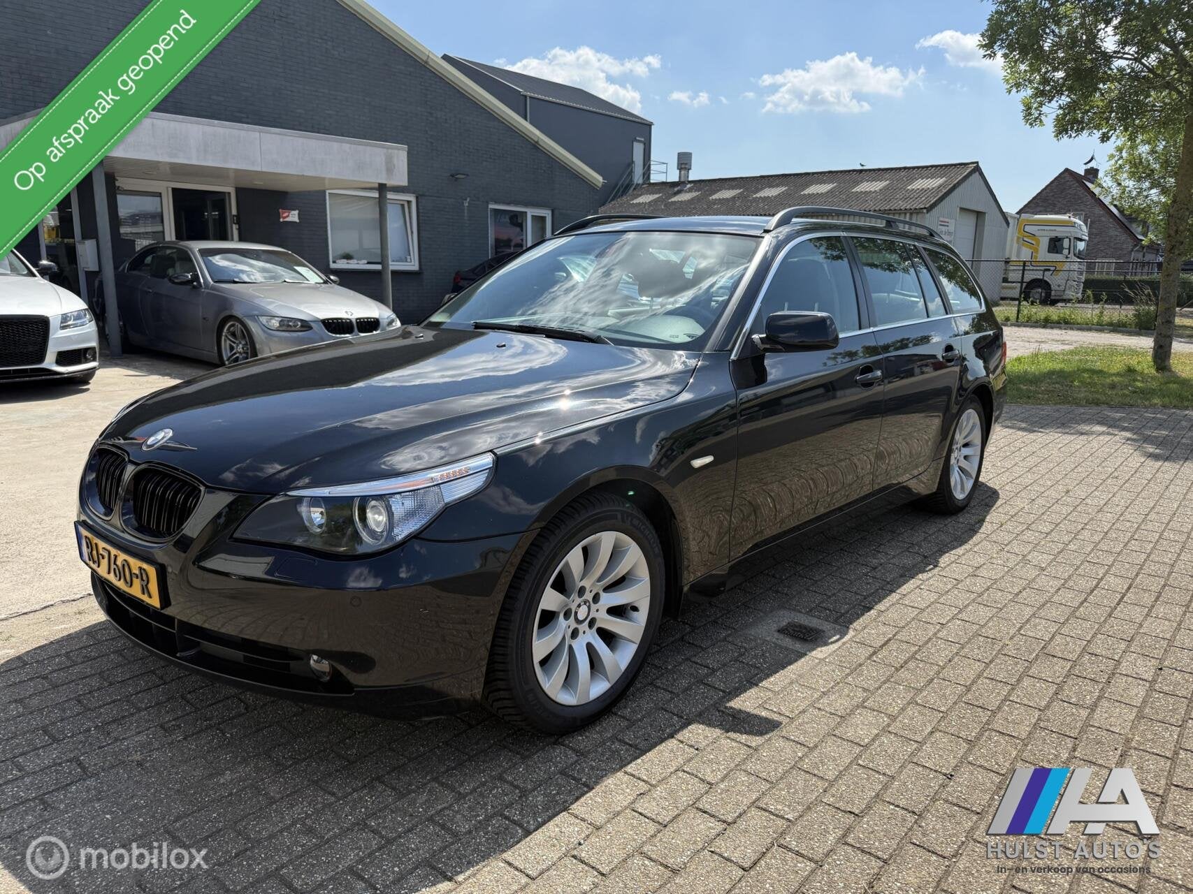 BMW 5-serie Touring 525i High Exe Automaat Panorama NAV Lede, Auto's, Automaat, Achterwielaandrijving, Gebruikt, Zwart