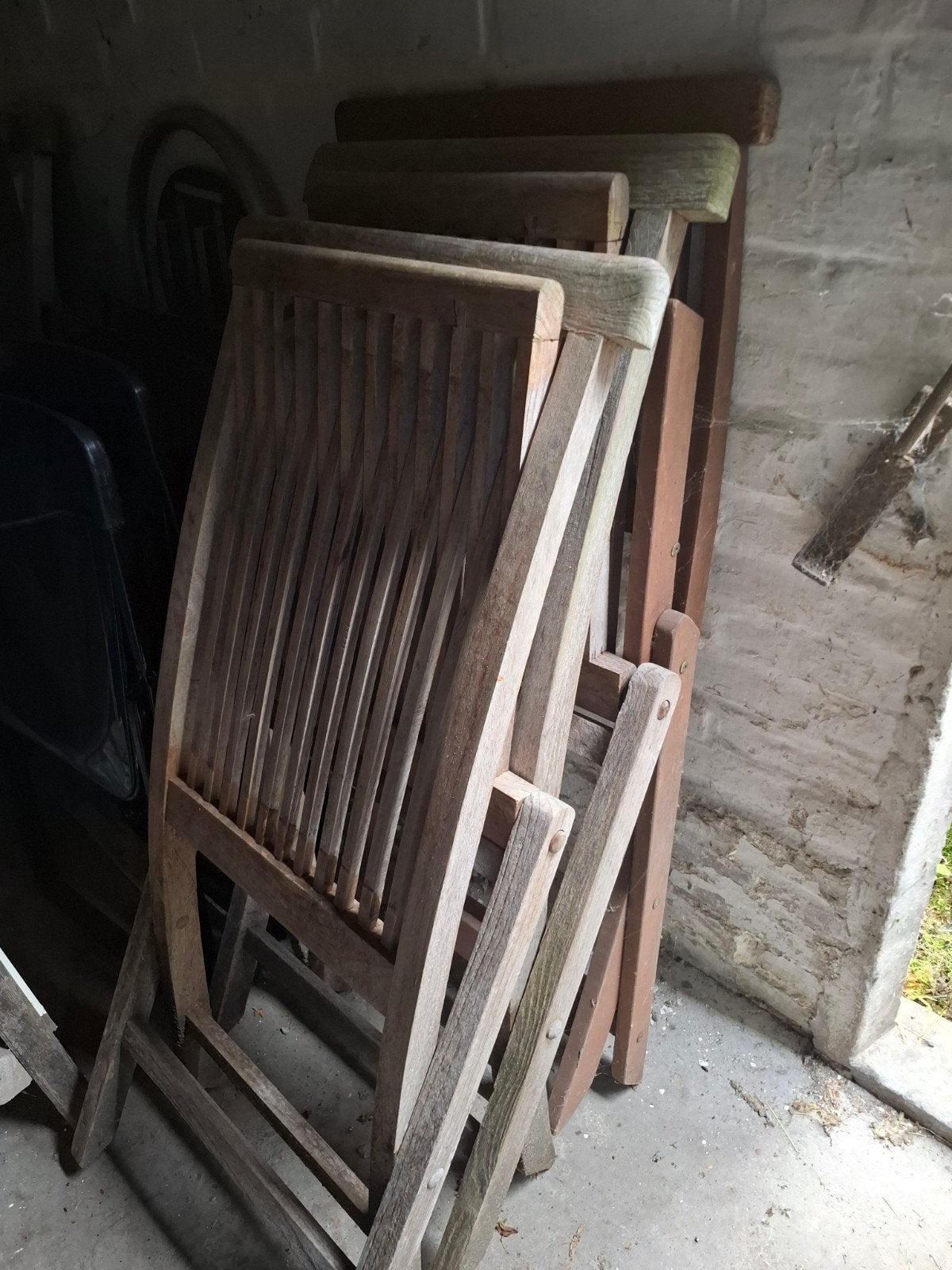Gratis Houten tuintafel met 6 stoelen, Ophalen, Gebruikt, Hout, Inklapbaar