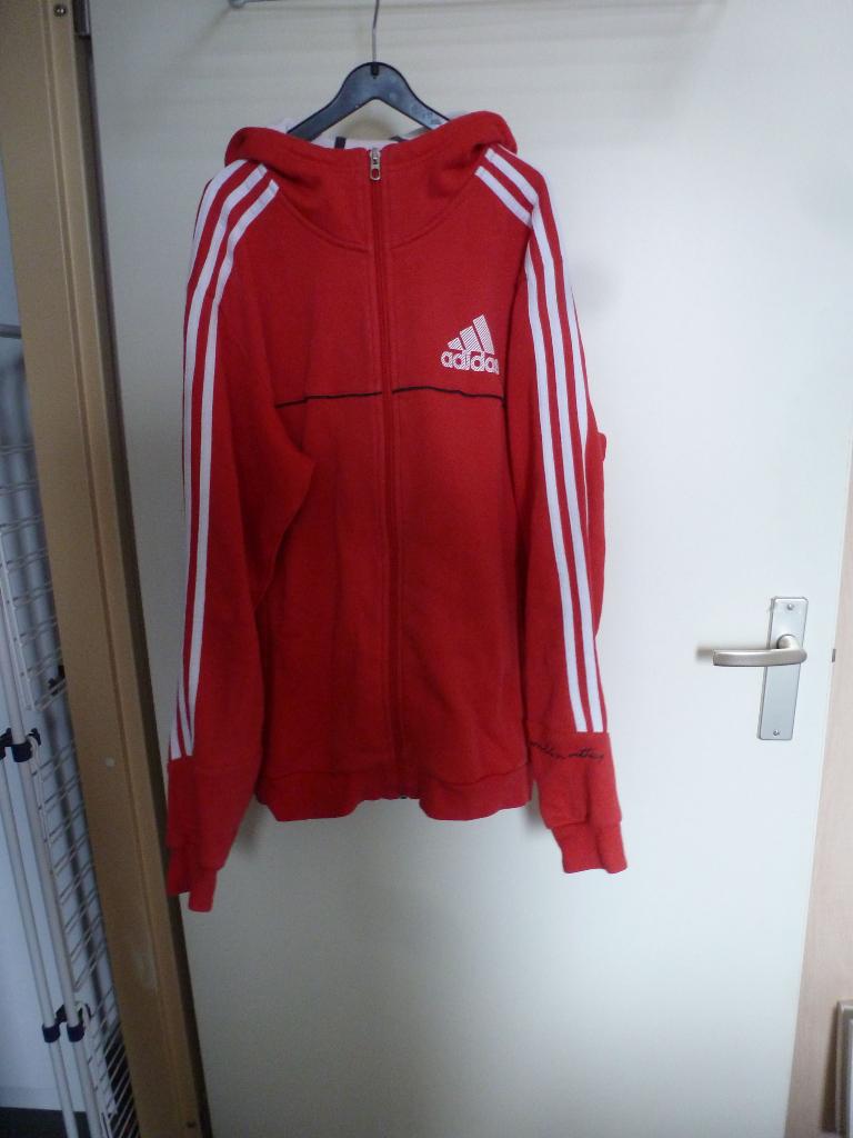 ADIDAS hoodie vest rood wit 42 -GRATIS zend, Verzenden, Maat 42/44 (L), Rood, Fitness of Aerobics