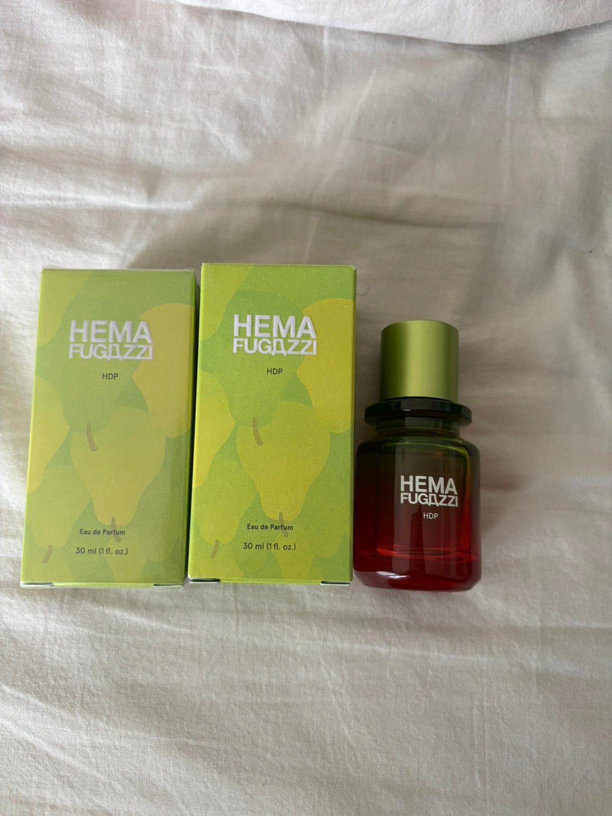 Hema x Fugazzi parfum limited edition, Sieraden, Tassen en Uiterlijk, Uiterlijk | Parfum, Ophalen, Zo goed als nieuw