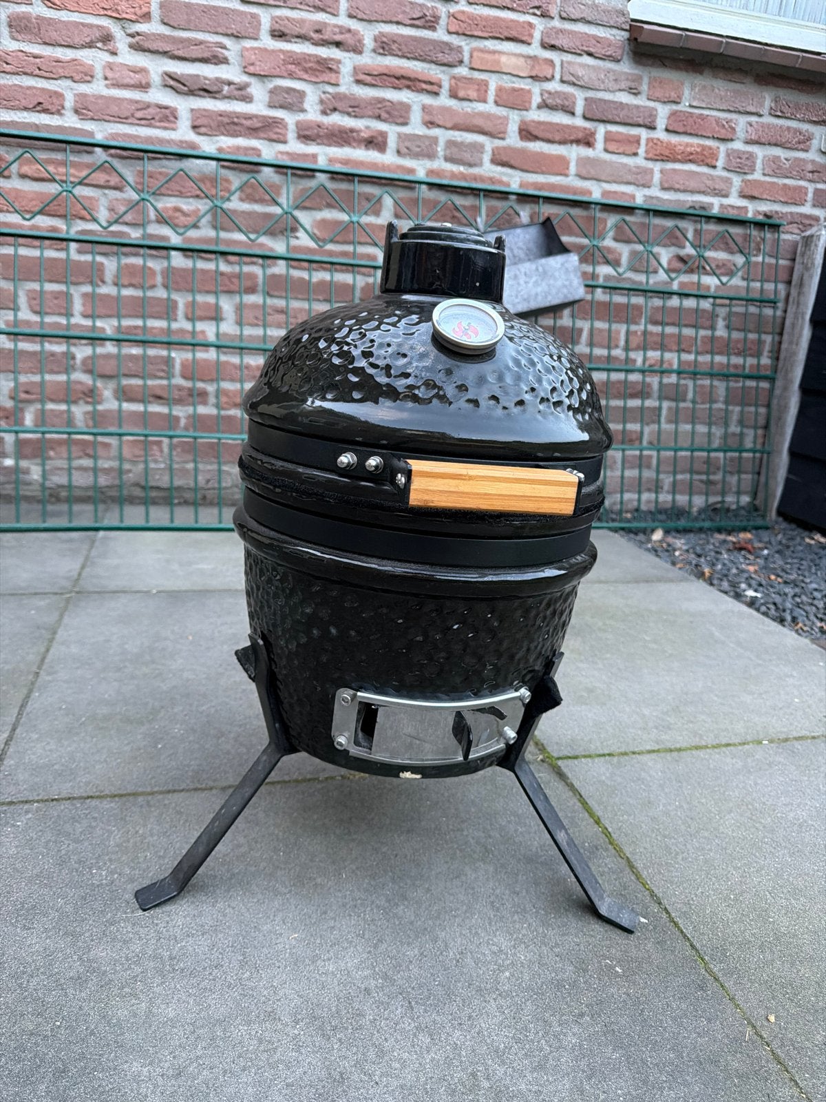 Kleine zwarte kamado egg barbecue, Ophalen, Gebruikt