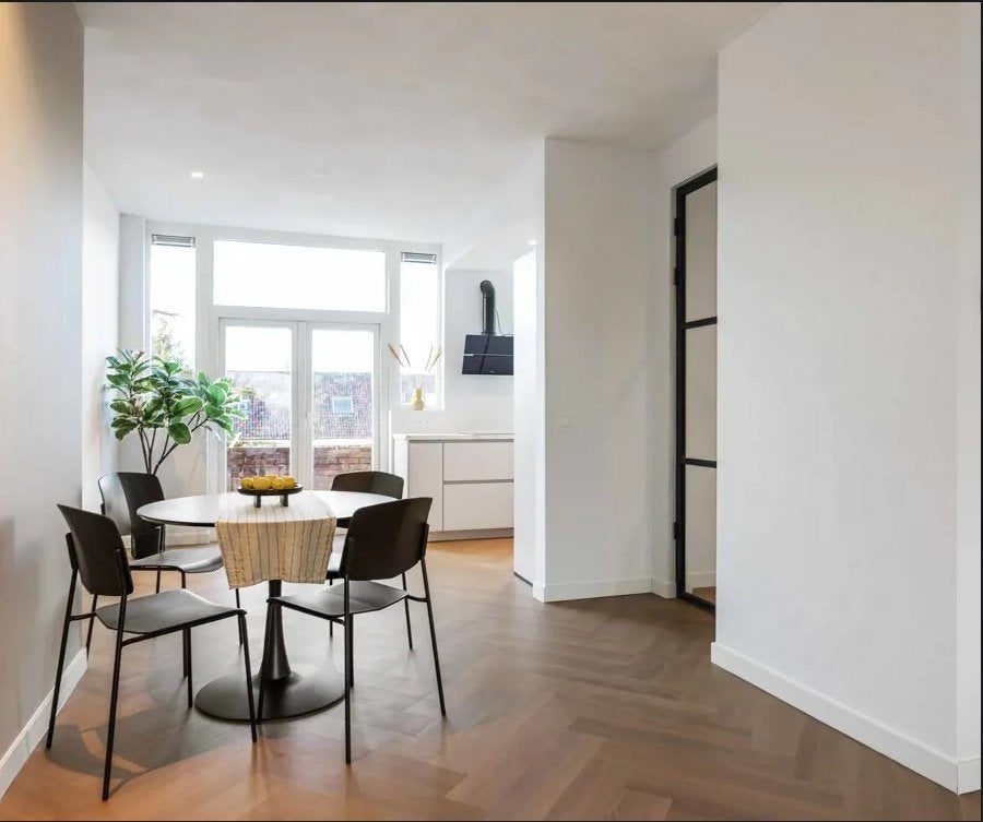 Eettafel RINGSTED zwart 100cm, Huis en Inrichting, Tafels | Eettafels, 100 tot 150 cm, Rond, 50 tot 100 cm, Zo goed als nieuw