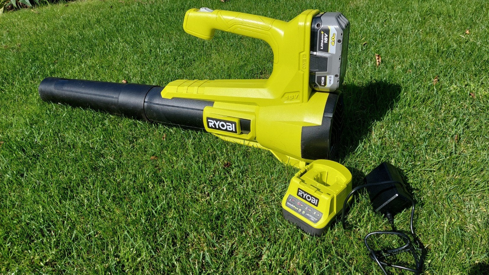 Ryobi RY18BLA 18V Accu Bladblazer - Zo goed als nieuw, Tuin en Terras, Ophalen of Verzenden, Zo goed als nieuw, Ryobi, Accu