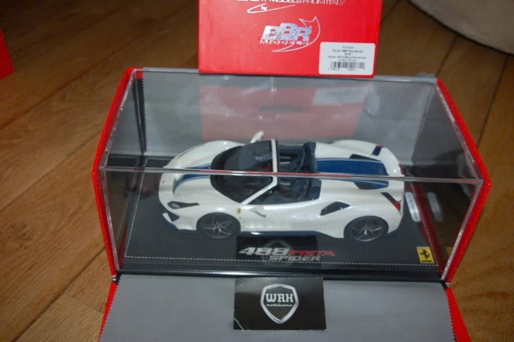 SALE !! 1:18 FERRARI 599 GTO rosso corsa MR models WRH
