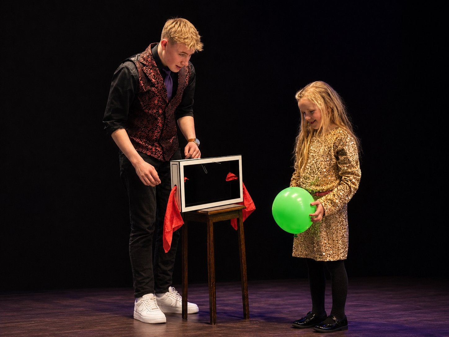 Magisch Entertainment | Goochelaar Jesse, Ophalen of Verzenden, Meerdere media