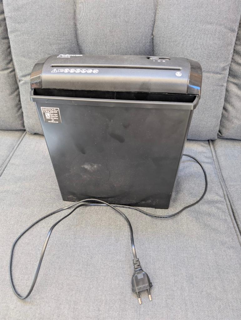 Fellowes P-255 Papierversnipperaar, Ophalen, Gebruikt