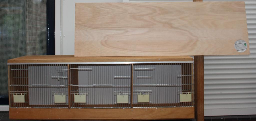 Vogelkooi Muurkooi Broedkooi 122 x 41 cm met 2 tussenschot, Dieren en Toebehoren, Vogels | Hokken en Kooien, Ophalen of Verzenden
