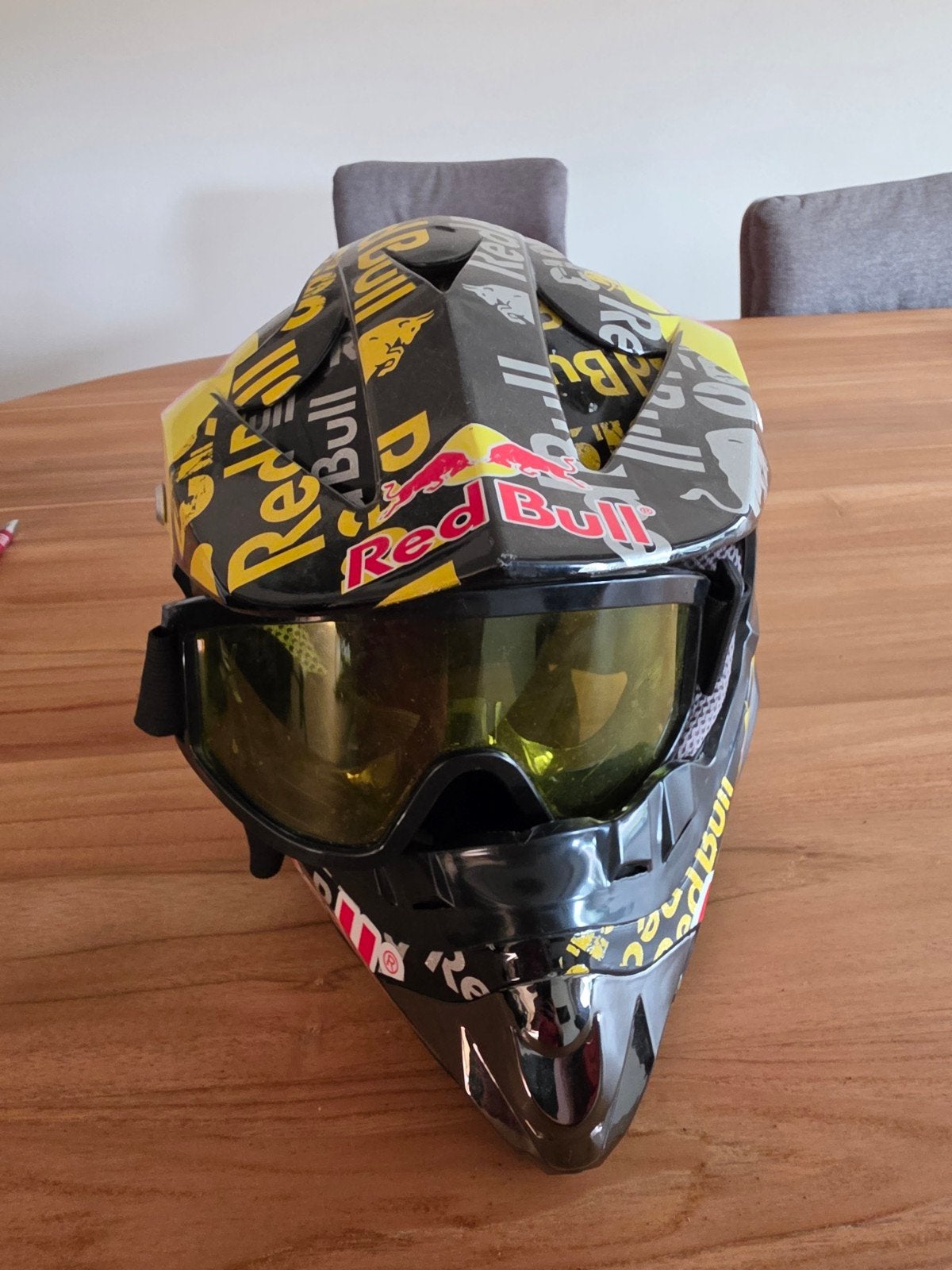 Red Bull Crosshelm met bril - Maat S (55-56 cm), Motoren, Kleding | Motorkleding, Ophalen