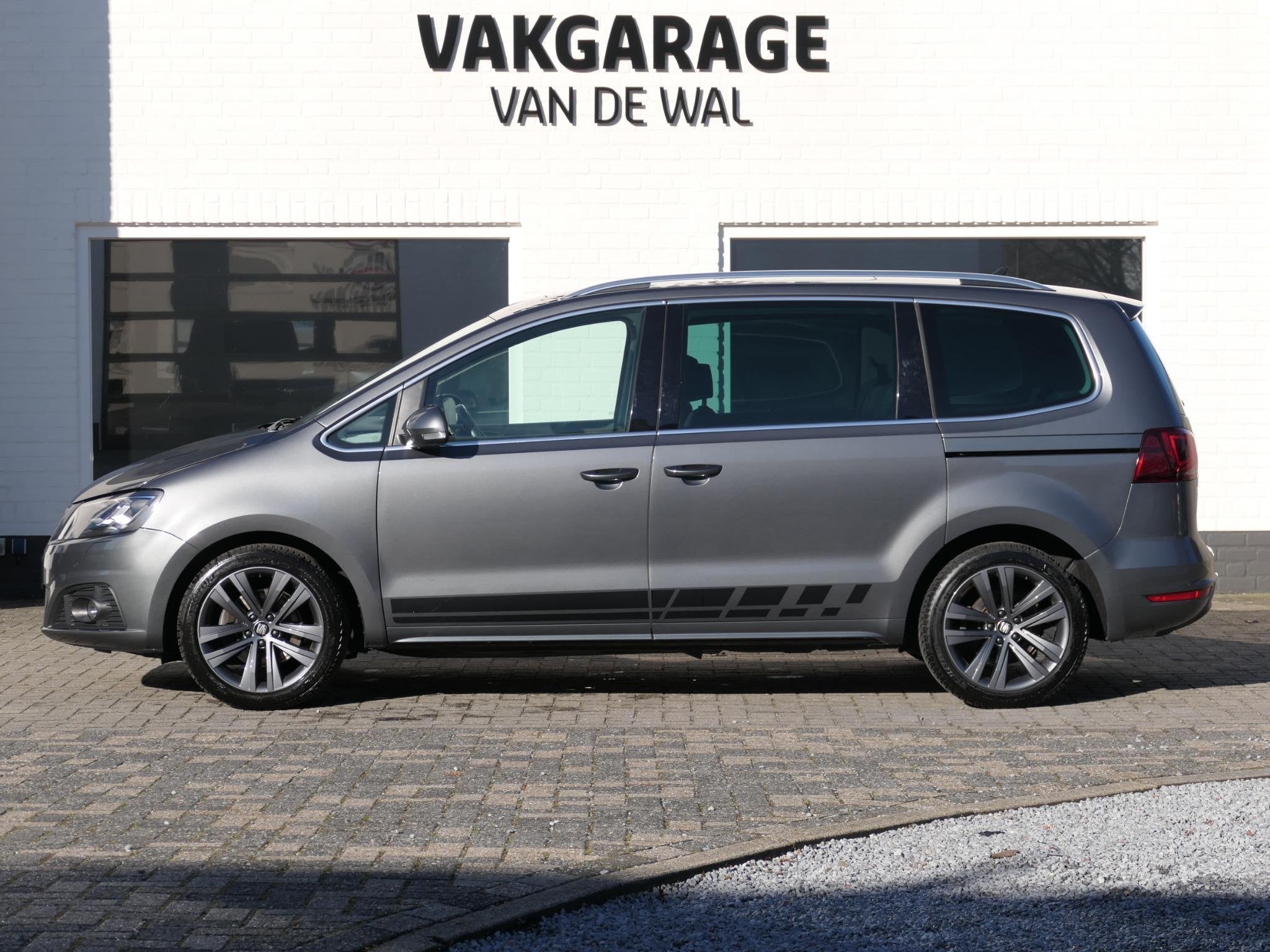 Seat Alhambra FR-Line | 7-persoons | Panoramadak | Trekhaak, Auto's, Seat, 4 cilinders, 150 pk, 7 stoelen, 1711 kg