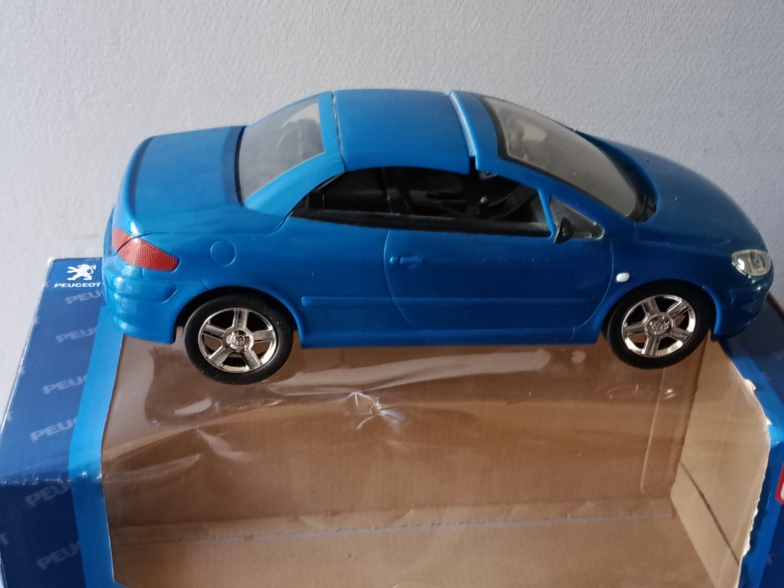 Peugeot 307 CC Schaalmodel 1:18 - Blauw, Ophalen of Verzenden, Nieuw, Auto, Overige merken