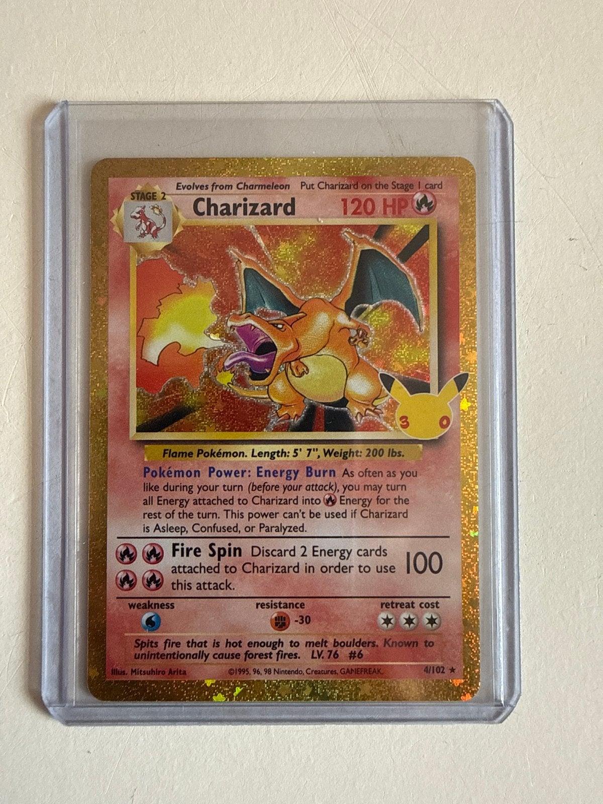 Pokémon Charizard Celebrations 25th Anniversary Kaart, Ophalen of Verzenden, Zo goed als nieuw, Losse kaart, Foil