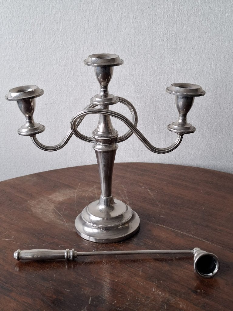 Verzilverde 3-armige kandelaar met dover – klassiek, Antiek en Kunst, Ophalen of Verzenden, Zilver