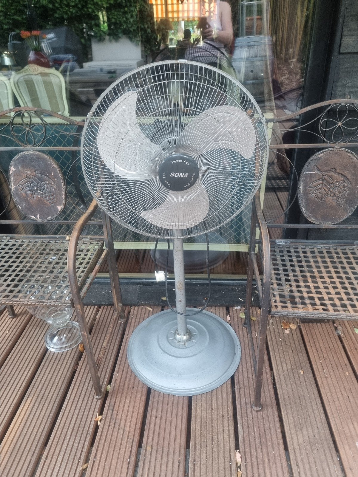 Grote krachtige Sona ventilator - werkt perfect, Ophalen