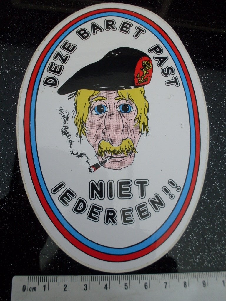 sticker deze baret past niet iedereen!! marine leger, Verzenden, Zo goed als nieuw, Bedrijf of Vereniging