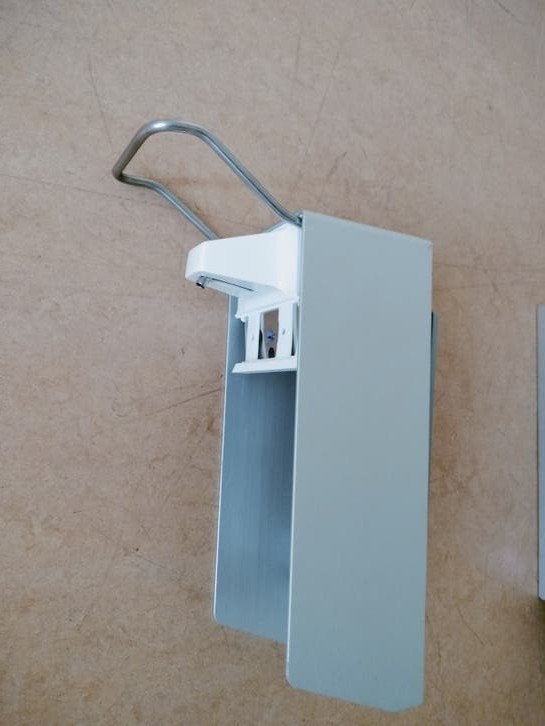 Tork Zeep en Handdesinfectie Dispenser met Armbeugel Wit 9xi, Ophalen of Verzenden