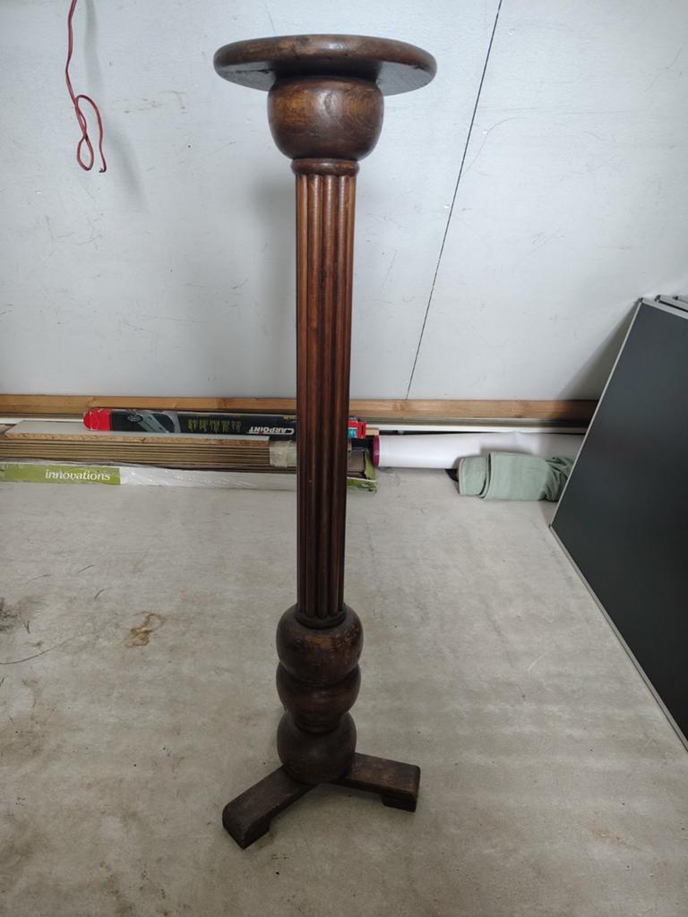 Antieke vintage houten sokkel, Ophalen